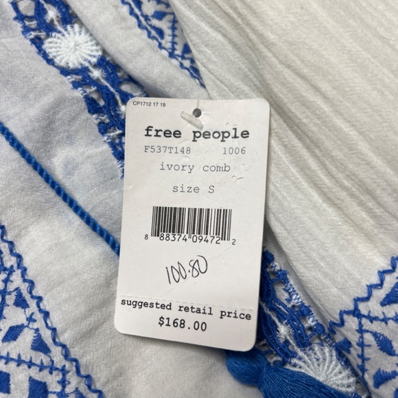 Beautiful rare top bohemian white and blue embroidered design. Can be worn off s - Picture 10 of 11